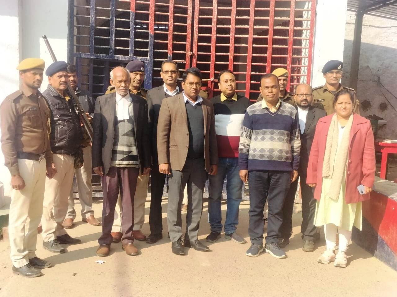 70 वर्ष से अधिक उम्र के बंदियों को मिलेगा विधिक सहायता, टीम ने किया जेल का निरीक्षण