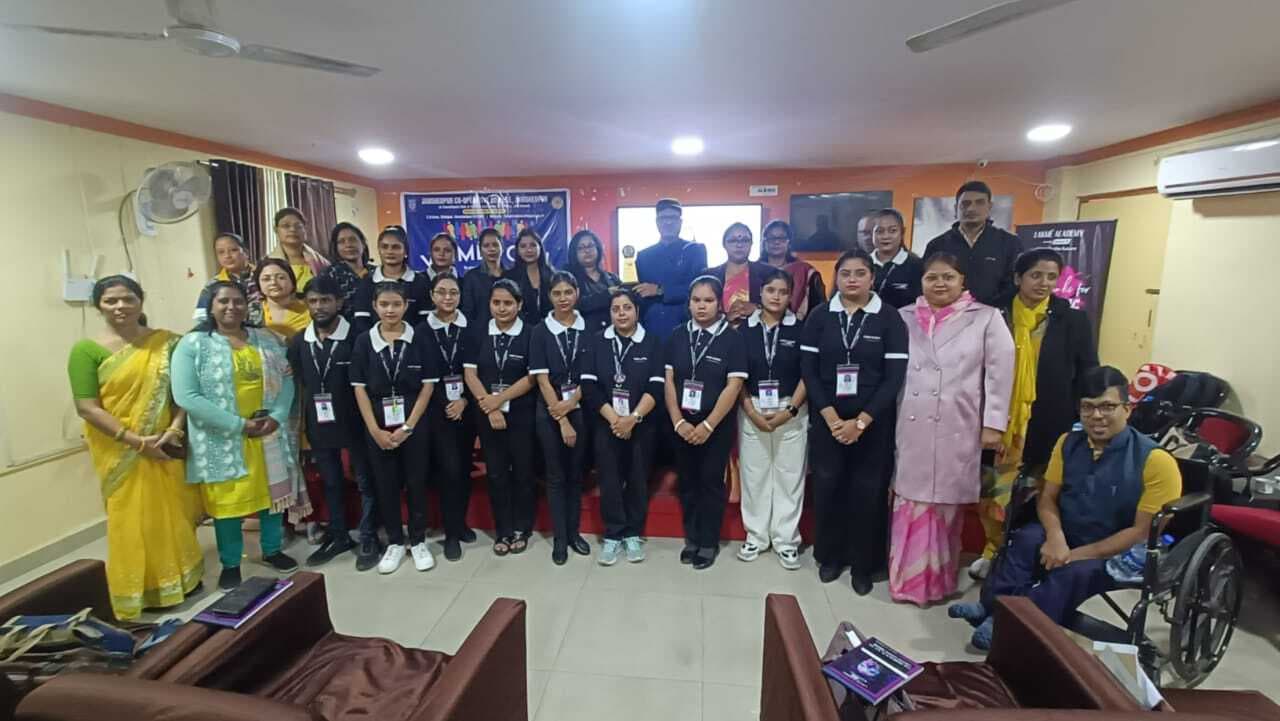 Jamshedpur News : सौंदर्य और स्वास्थ्य उद्योग में भी बनाया जा सकता है करियर : डॉ स्वाति सोरेन