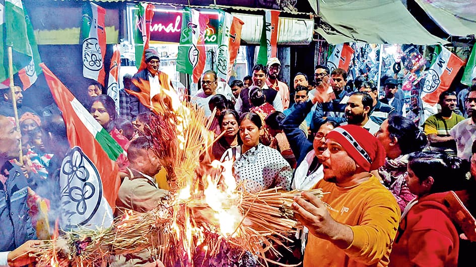 आंबेडकर के संबंध में बयान का जोरदार विरोध