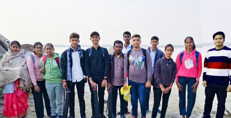 राज्यस्तरीय प्रतियोगिता में शामिल होने के लिए खगड़िया की टीम रवाना