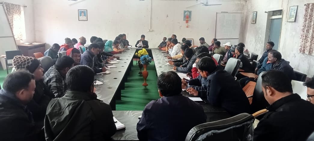 अबुआ आवास सहित मनरेगा की योजनाओं में लायें तेजी : बीडीओ