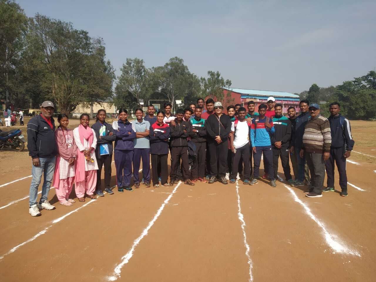 Chaibasa News : अंतर विश्वविद्यालय टूर्नामेंट के लिए केयू की एथलेटिक्स टीम का चयन