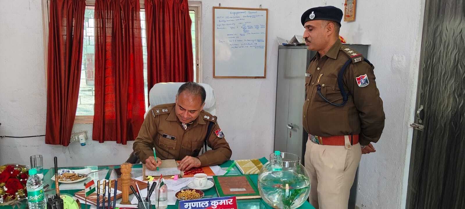 Bhagalpur news मंडल सुरक्षा आयुक्त ने आरपीएफ पोस्ट का किया निरीक्षण