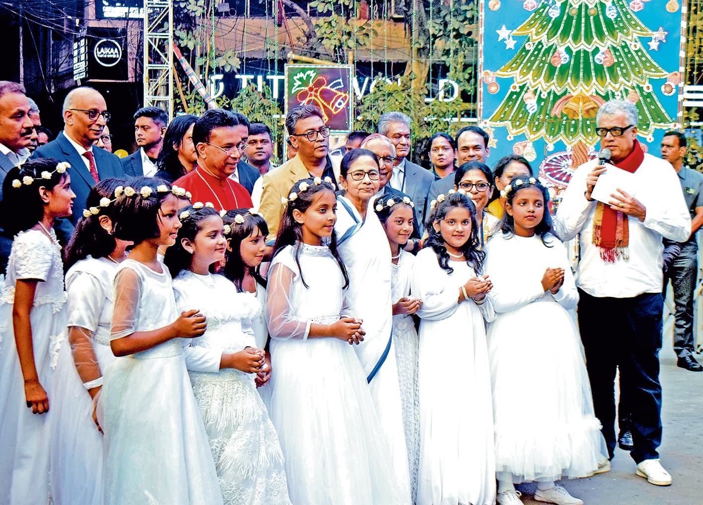 पश्चिम बंगाल में सभी उत्सवों का समान महत्व : मुख्यमंत्री