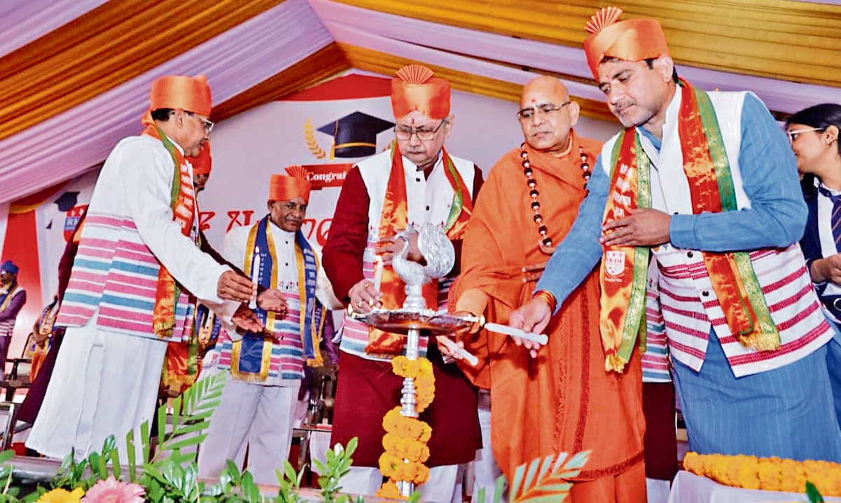 ranchi news : आरकेडीएफ : 50 विद्यार्थियों को गोल्ड मेडल और 1061 विद्यार्थियों को डिग्री मिली