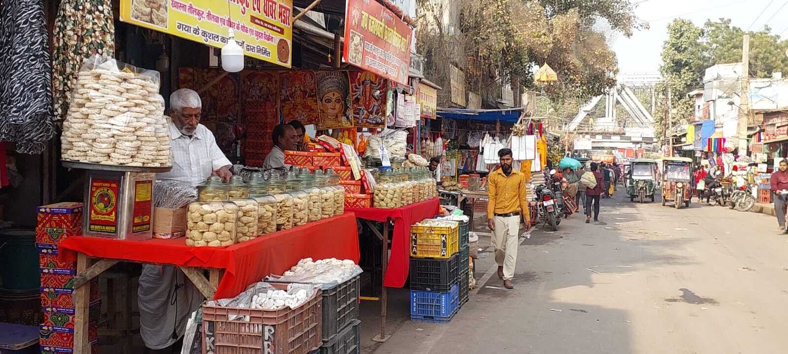 अतिक्रमण पर कार्रवाई को ले प्रशासन सुस्त, लगता है जाम