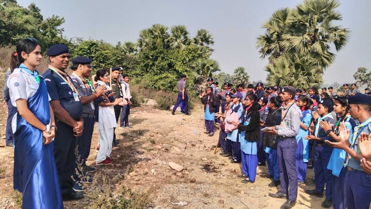 स्काउट गाइड ने मां जलप्पा के किये दर्शन, विशेषताओं की ली जानकारी