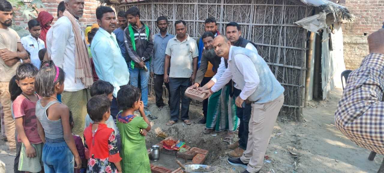 कुसहर में मॉडल आंगनबाड़ी केंद्र का हुआ शिलान्यास