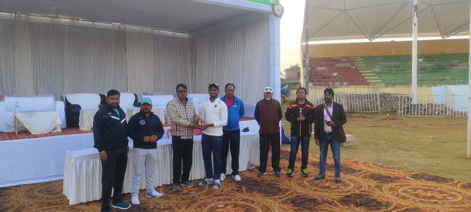 Cricket : एसएस मेमोरियल और बीएस कॉलेज में खिताबी मुकाबला