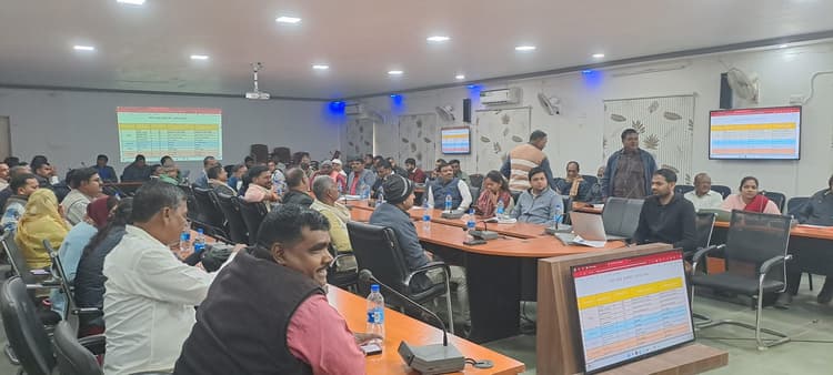 छूटे हुए पंचायतों में जल्द करें डब्लूपीओ का निर्माण-प्रभारी डीएम