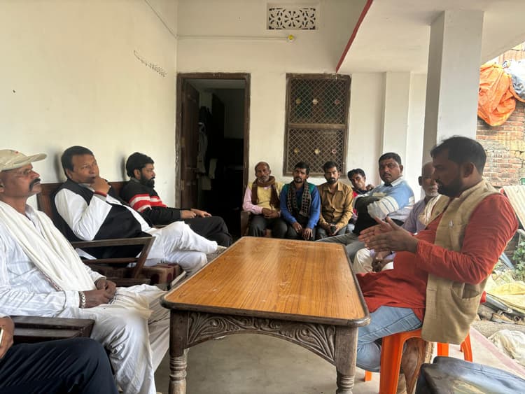 जदयू नेता ने क्षेत्र भ्रमण कर जनता की सुनी समस्याएं