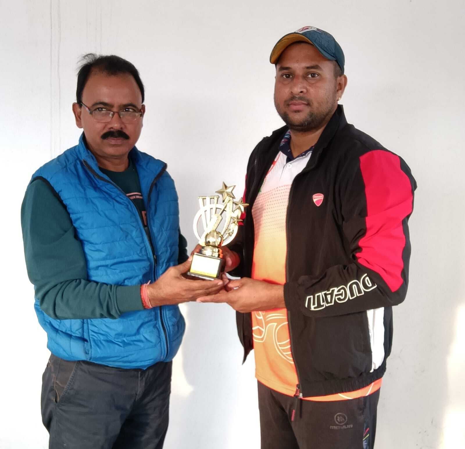 East Singhbhum News : मऊभंडार में 30वीं बासुकी सिंह मेमोरियल क्रिकेट प्रतियोगिता, स्पोर्टिंग क्लब और फाइटर इलेवन क्वार्टर फाइनल में