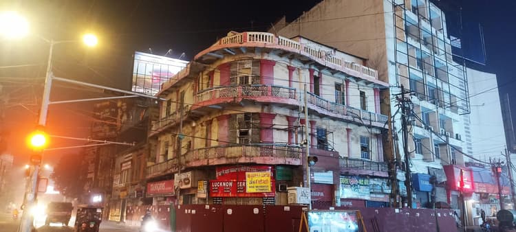 Patna News : डाकबंगला चौराहा स्थित 100 साल पुरानी यूसुफ बिल्डिंग को तोड़ने का आदेश