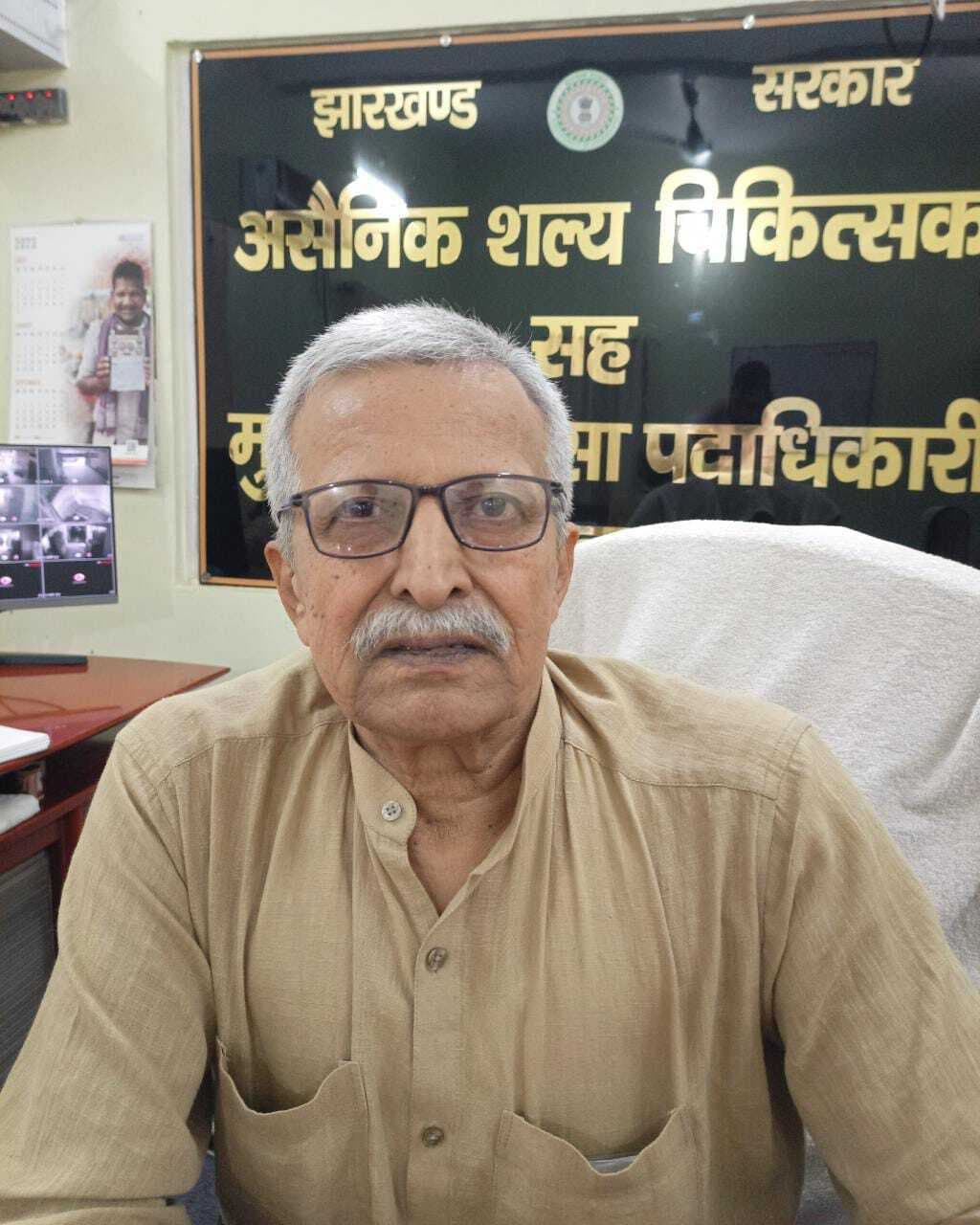 धनबाद सदर अस्पताल : इएनटी में डॉक्टर नहीं, पर लाखों से बन रहा साइलेंस रूम