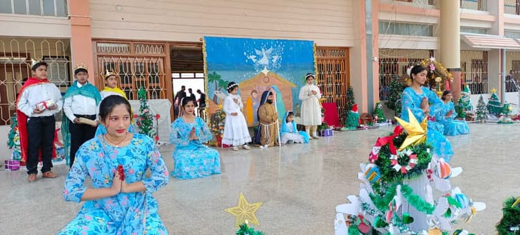 सितारा झिलमिल झिलमिल चमकता, सबको ये संदेश देता..