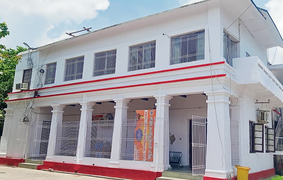 Chhapra News : खनुआ नाला निर्माण में लापरवाही उजागर होने के बाद भी नहीं हुई कार्रवाई