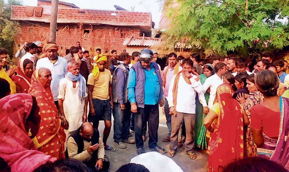 Gaya News : ट्रैक्टर और बाइक की टक्कर में युवक की मौत