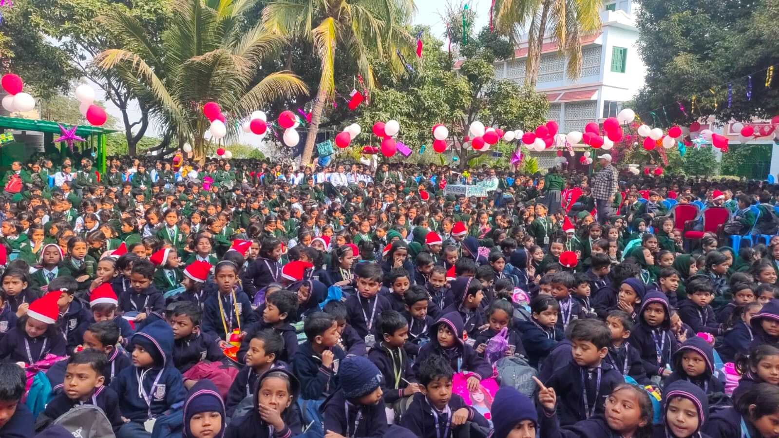 प्रभु यीशू को किया याद, क्रिसमस गीत गाकर मोहा मन