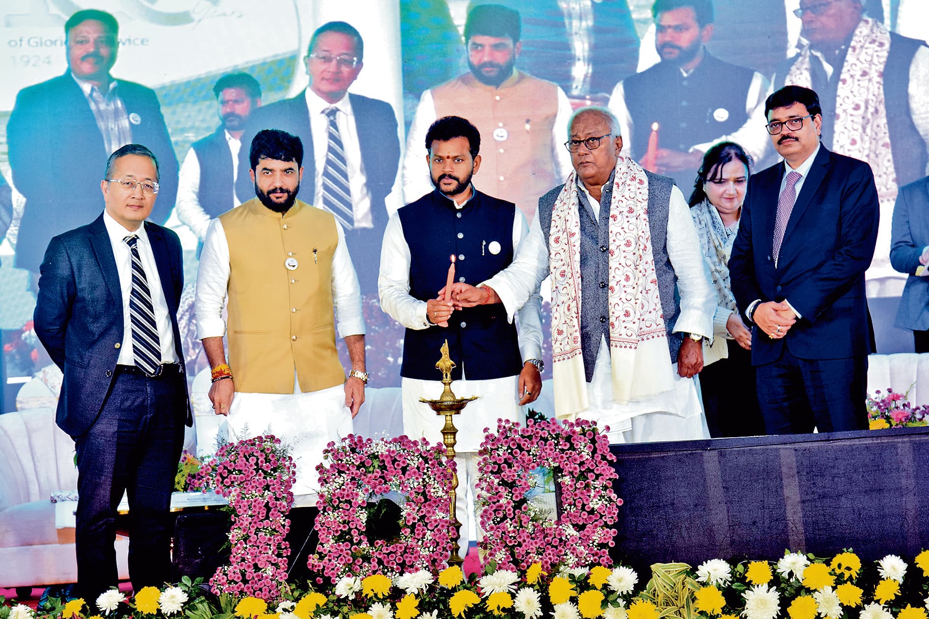 कोलकाता एयरपोर्ट के 100 साल हुए पूरे जल्द ही 100 शहरों से होगी कनेक्टिविटी