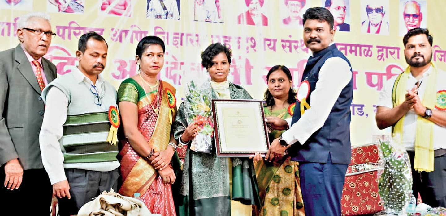 Ranchi News : जसिंता केरकेट्टा को मधुकरराव मड़ावी साहित्यभूषण पुरस्कार