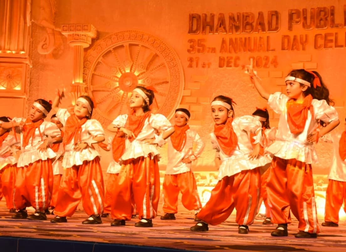 Dhanbad News:धनबाद पब्लिक स्कूल का वार्षिकोत्सव धूमधाम से मना