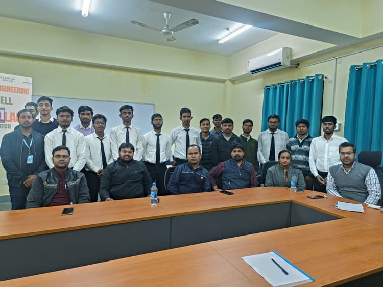 आइडिएशन चैलेंज प्रतियोगिता के विजेता बने यश राज