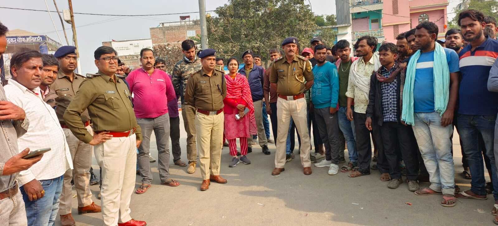 मनिहारी में एसडीपीओ व यातायात डीएसपी ने वाहनों की जांच, 4.50 लाख जुर्माना वसूला