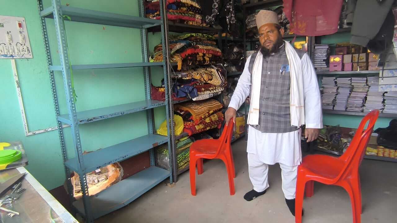 दुकान में सेंधमारी कर हजारों की चोरी