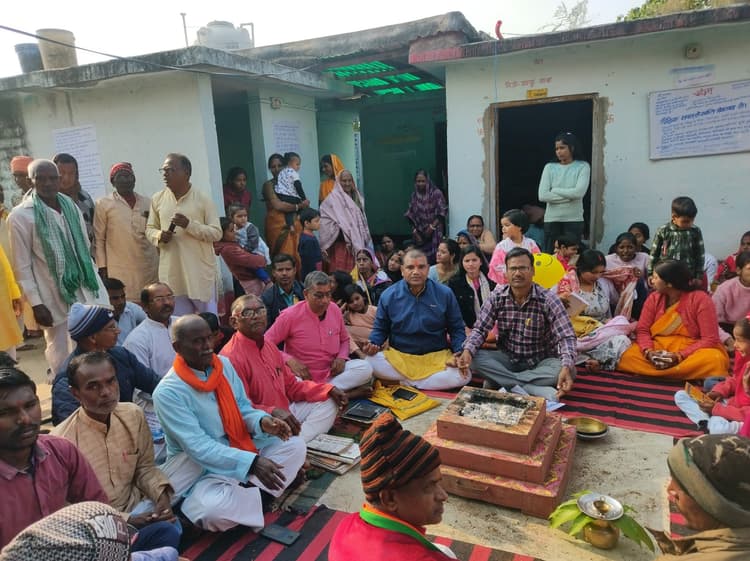 वैदिक मकर संक्रांति की शुरुआत पर हुआ हवन, किया भंडारा