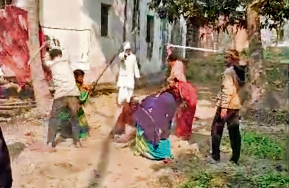 hajipur news. भूमि विवाद में दो पक्षों में जमकर मारपीट में तीन लोग घायल