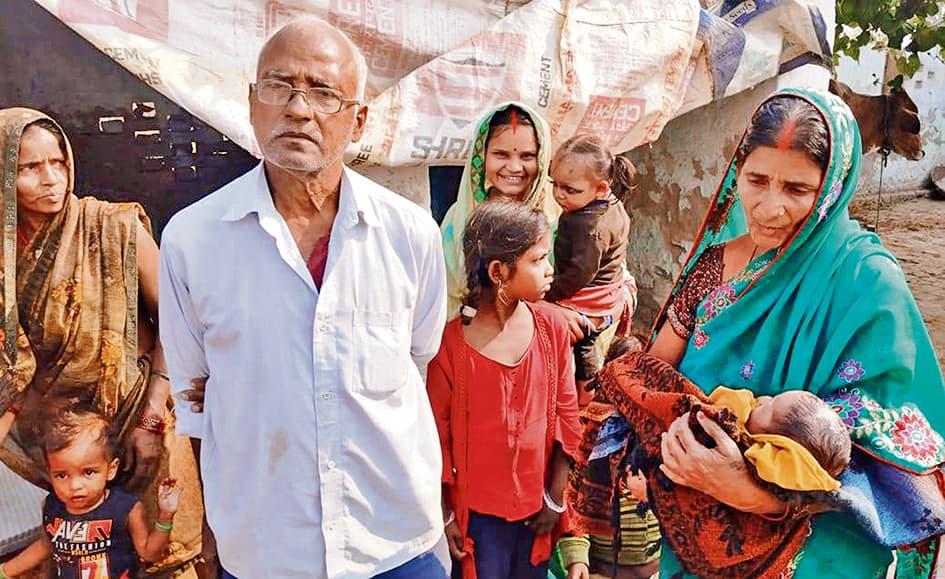 Gopalganj News  : बख्शीश लेने के नाम पर घर में घुसे किन्नर, मचाया उत्पात, छीने जेवरात