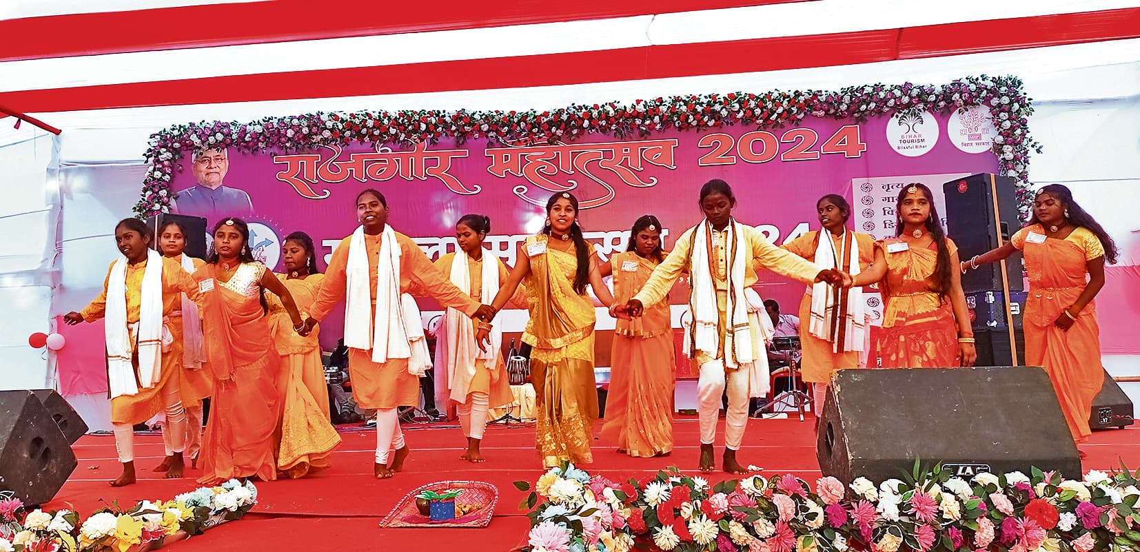 राजगीर महोत्सव : भर दो झोली मेरी या मोहम्मद...पर झूमेे दर्शक