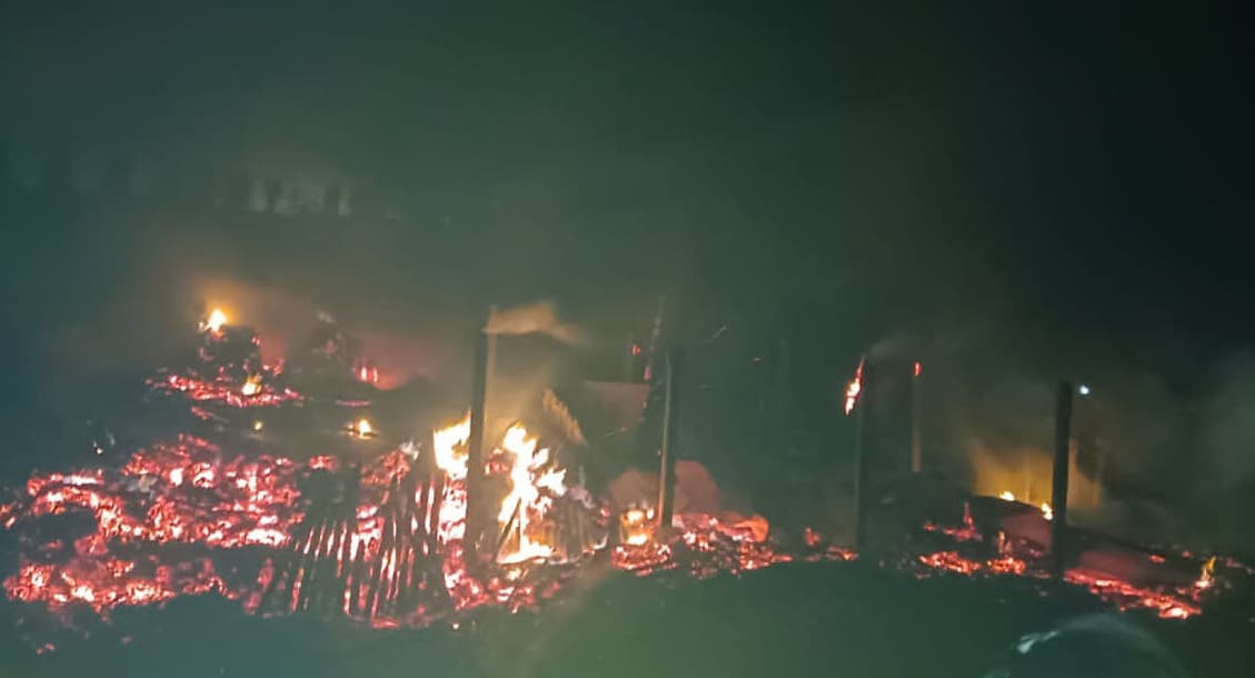 Purnia news : बिठनौली पश्चिम वार्ड दो में आग लगने से चार घर जले