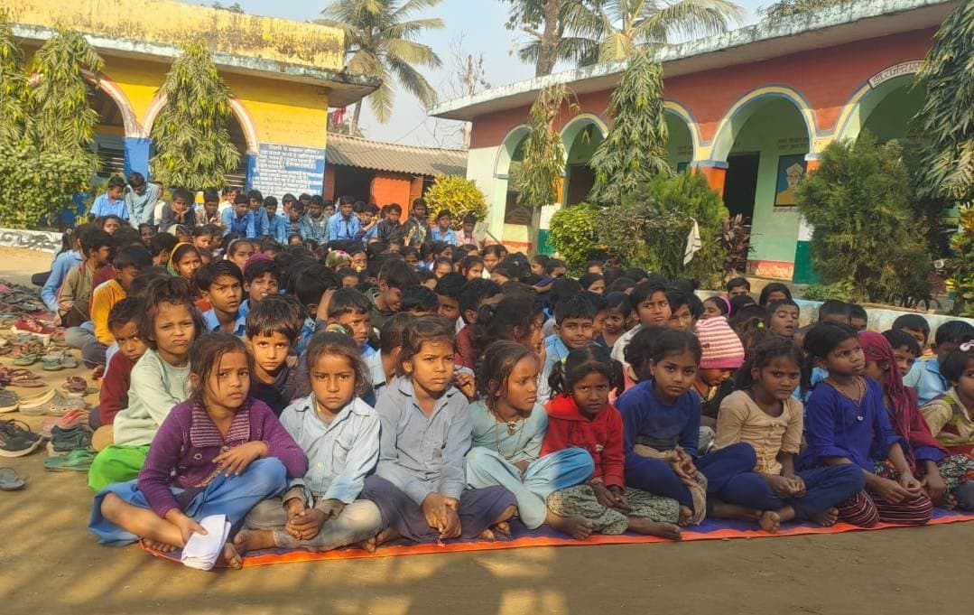 स्कूली बच्चों को दी गयी जल की महत्ता व उपयोगिता की जानकारी