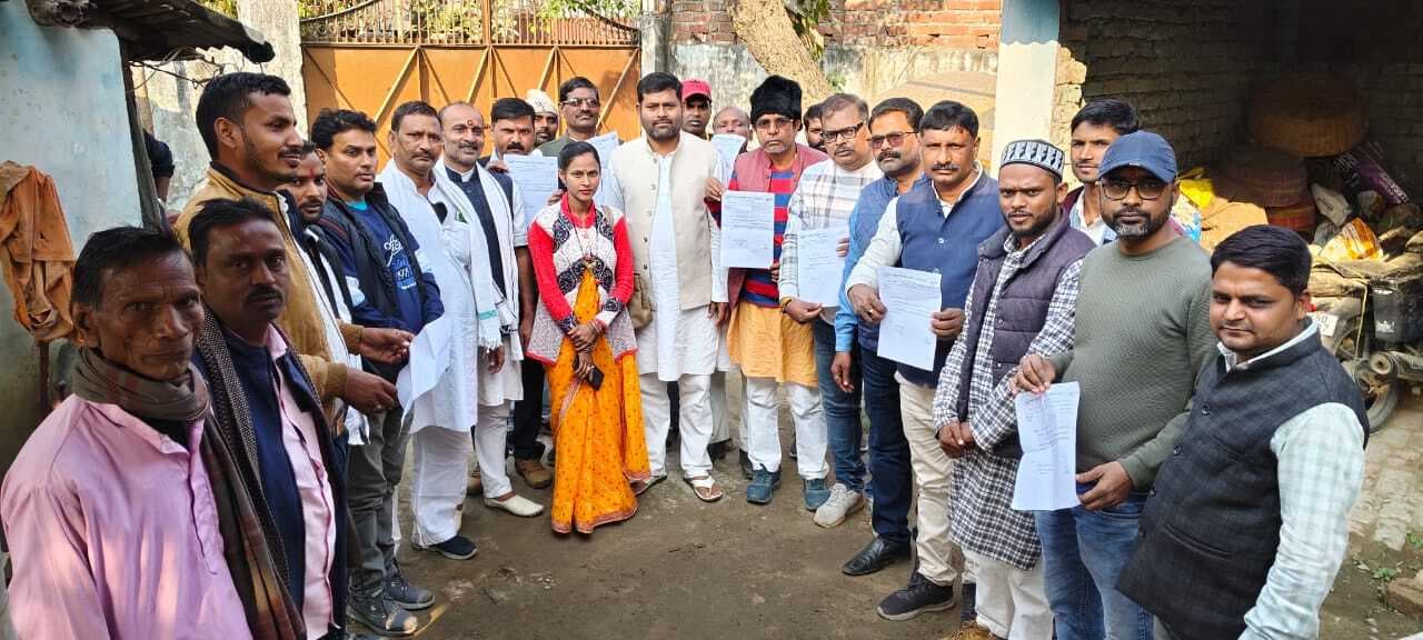 प्रखंड प्रभारी, विधानसभा प्रभारियों को दिया गया मनोनयन पत्र