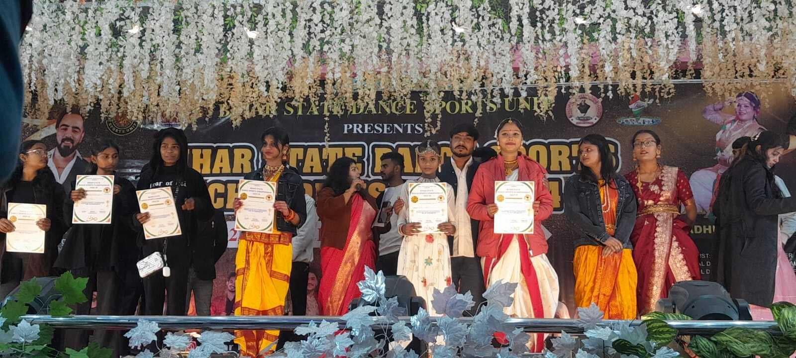बिहार डांस स्पोर्ट्स स्टेट चैंपियनशिप में सुपौल के प्रतिभागियों ने प्राप्त किया 13 पदक