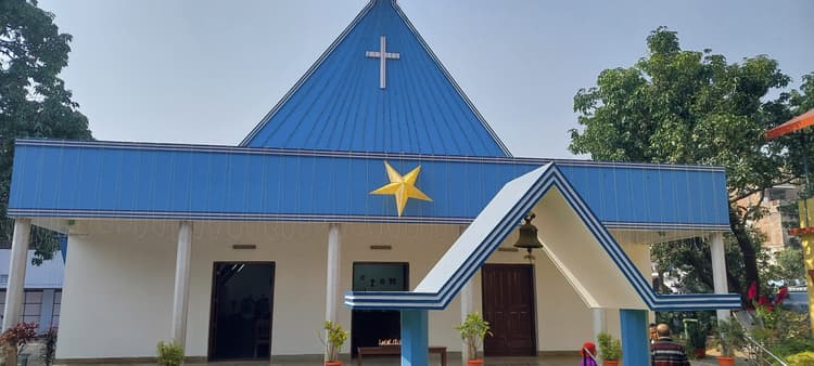 शहर के बेथेल मिशन व कैथोलिक चर्च सजधज कर तैयार, कल प्रार्थना सभा में बड़ी संख्या में शामिल होंगे लोग