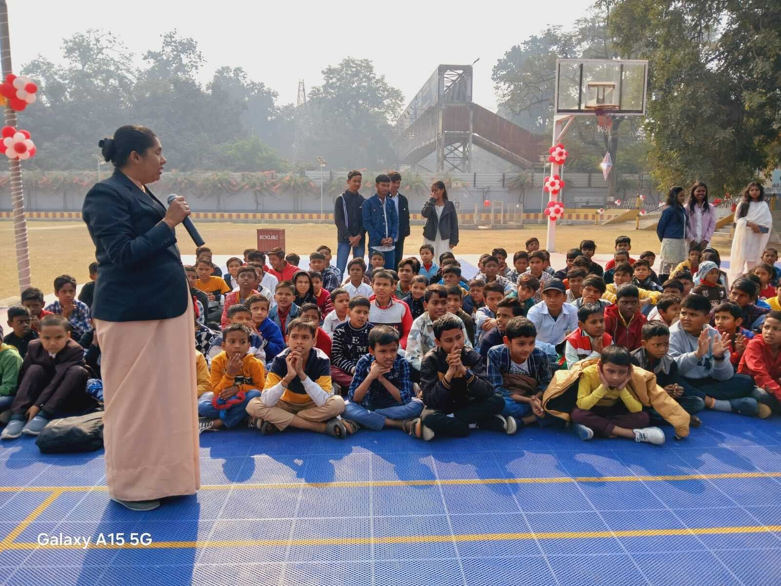 पटना वीमेंस कॉलेज : बच्चों के बीच मनाया गया स्पोर्ट्स डे और क्रिसमस