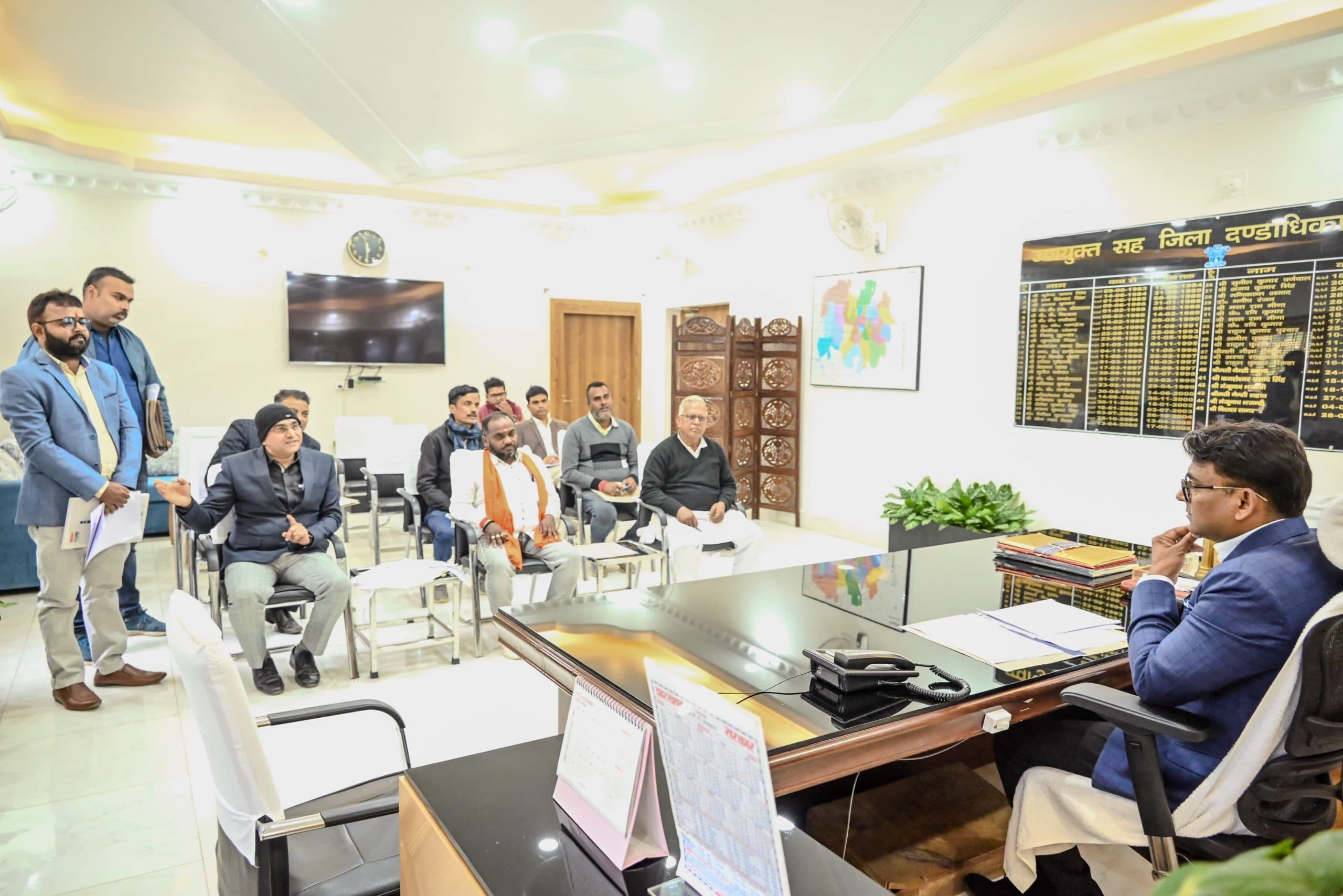 Deoghar news : जिले में मैट्रिक के लिए 73 व इंटर के लिए बनाये जायेंगे 41 परीक्षा केंद्र, सफल संचालन के लिए डीसी ने अधिकारियो को दिये निर्देश