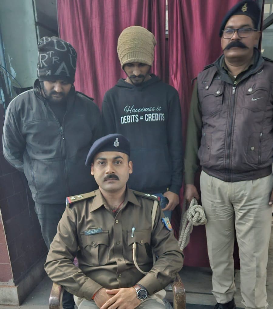 साकची : आभूषण कारोबारी के बैंक खाता से 58 लाख की धोखाधड़ी करने में अकाउंटेंट समेत दो गिरफ्तार