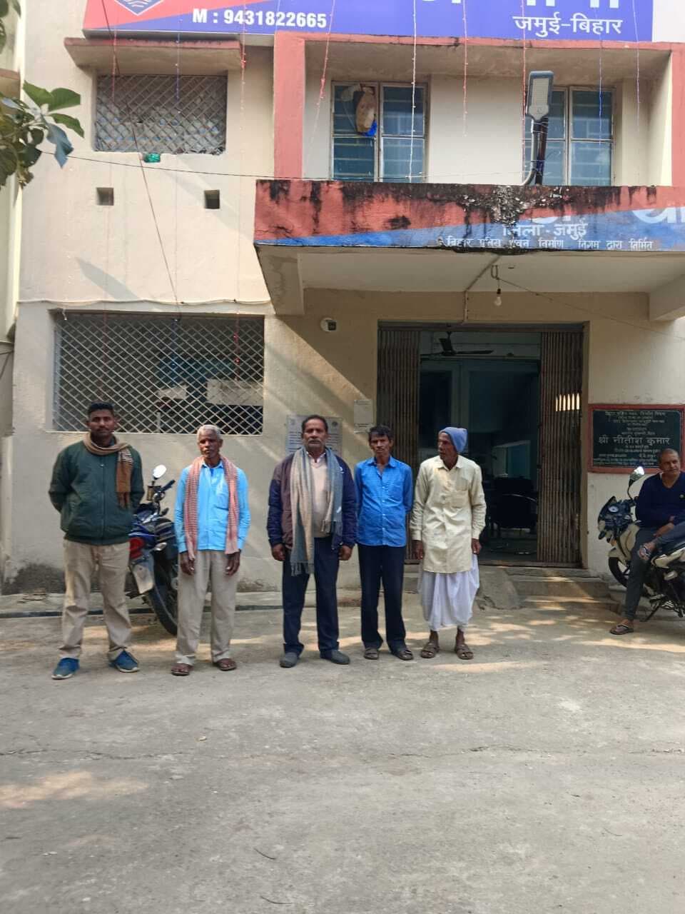 छह फरार वारंटी गिरफ्तार, भेजे गये जेल