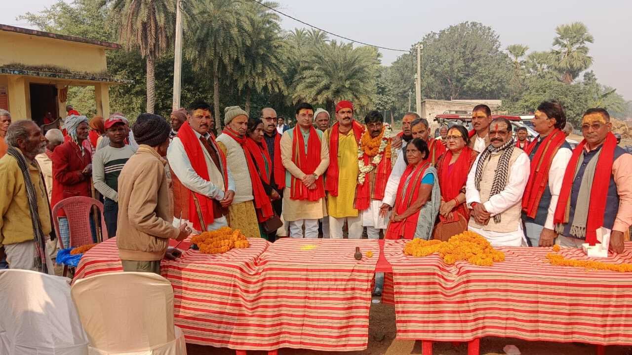 अमरपुर पश्चिमी के अध्यक्ष उदय व नगर अध्यक्ष बने सौमित्र