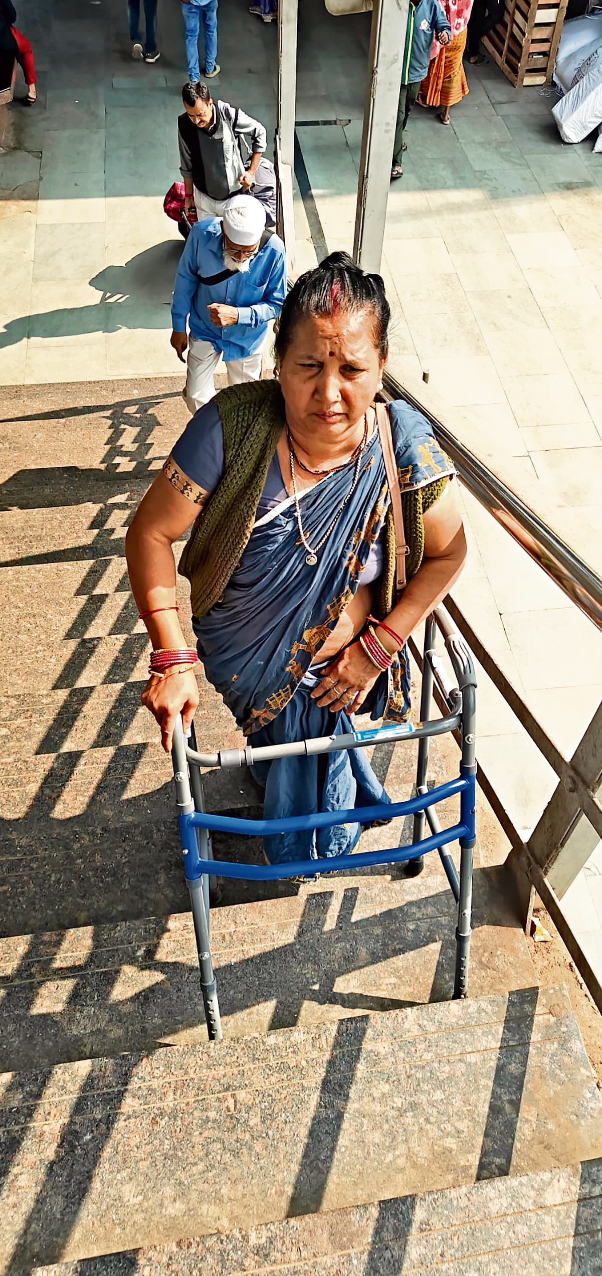 Rourkela News: राउरकेला रेलवे स्टेशन में स्वचालित सीढ़ियां नहीं करतीं काम, लिफ्ट भी रहती है बंद, यात्री परेशान