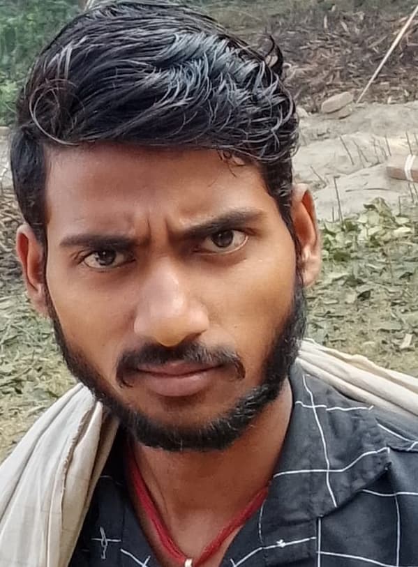 Purnia news : बरुणा में पिकअप से टक्कर में बाइक सवार दो मजदूरों की मौत