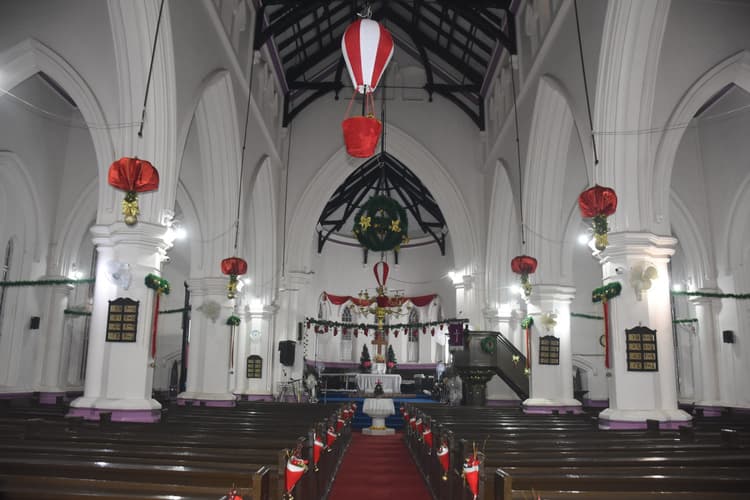 ranchi news : आज होगी पुण्यरात की आराधना, जानिए रांची के गिरजाघरों में आराधना का समय