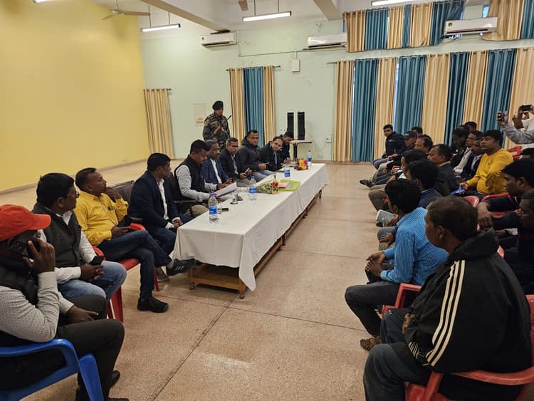 East Singhbhum News : रेज समूह के 41 ठेका मजदूरों को मिलेगा रोजगार