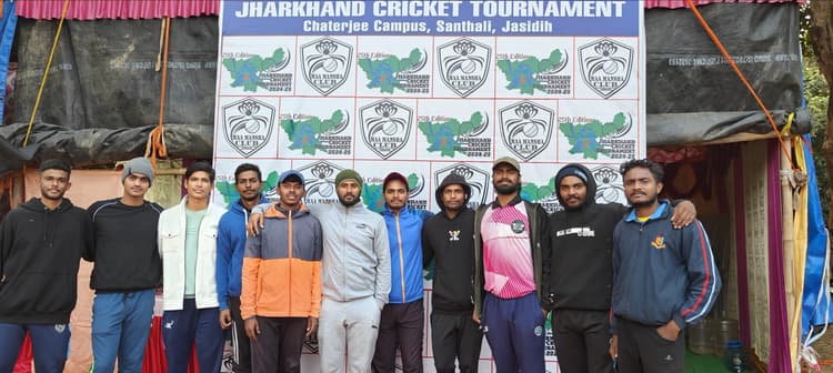 Deoghar News : दुमका ने देवघर की साई शिवगंगा टीम को पांच विकेट से हराया