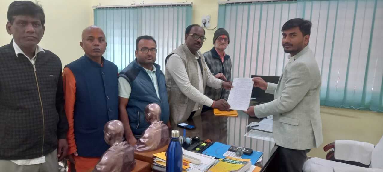 Jamshedpur News : डोर टू डोर कचरा शुल्क वसूली में मनमानी पर रोक लगाने की मांग