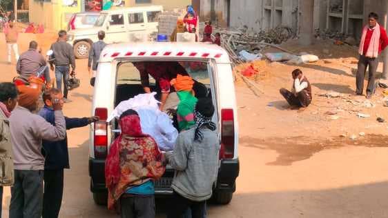 हंसडीहा-पोड़ैयाहाट रेलखंड पर अधेड़ ने ट्रेन से कटकर दी जान