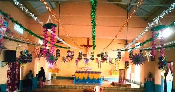 क्रिसमस आज, प्रार्थना सभाओं से गूंजे गिरजाघर